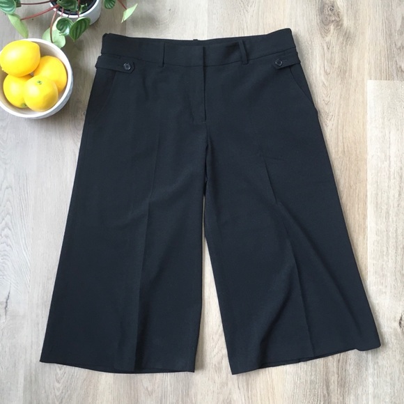 BCBGMaxAzria Pants - BCBG Max Azria Black Culottes sz 10